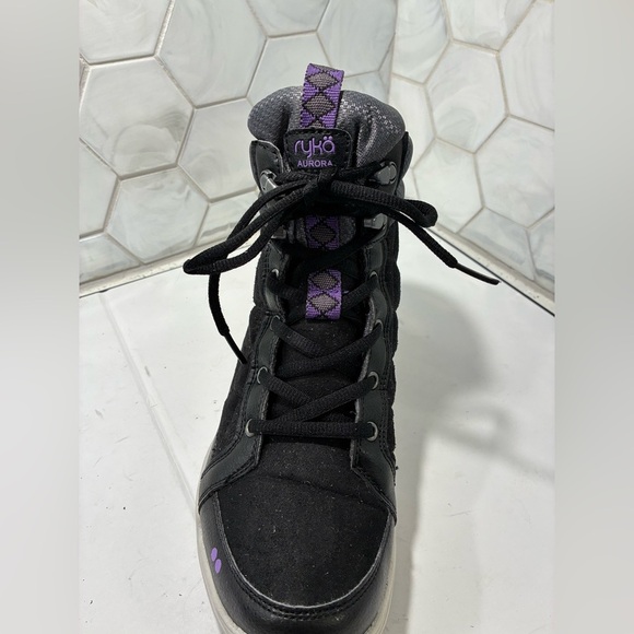 Ryka Aurora Women's Quilted High-Top Black Ankle Booties Size 7 - Picture 2 of 15